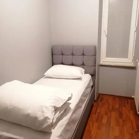 Apartment Smf Suites 3+1 Flat